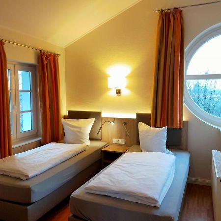 Hotel Xtra Gleis Герстель Екстер'єр фото