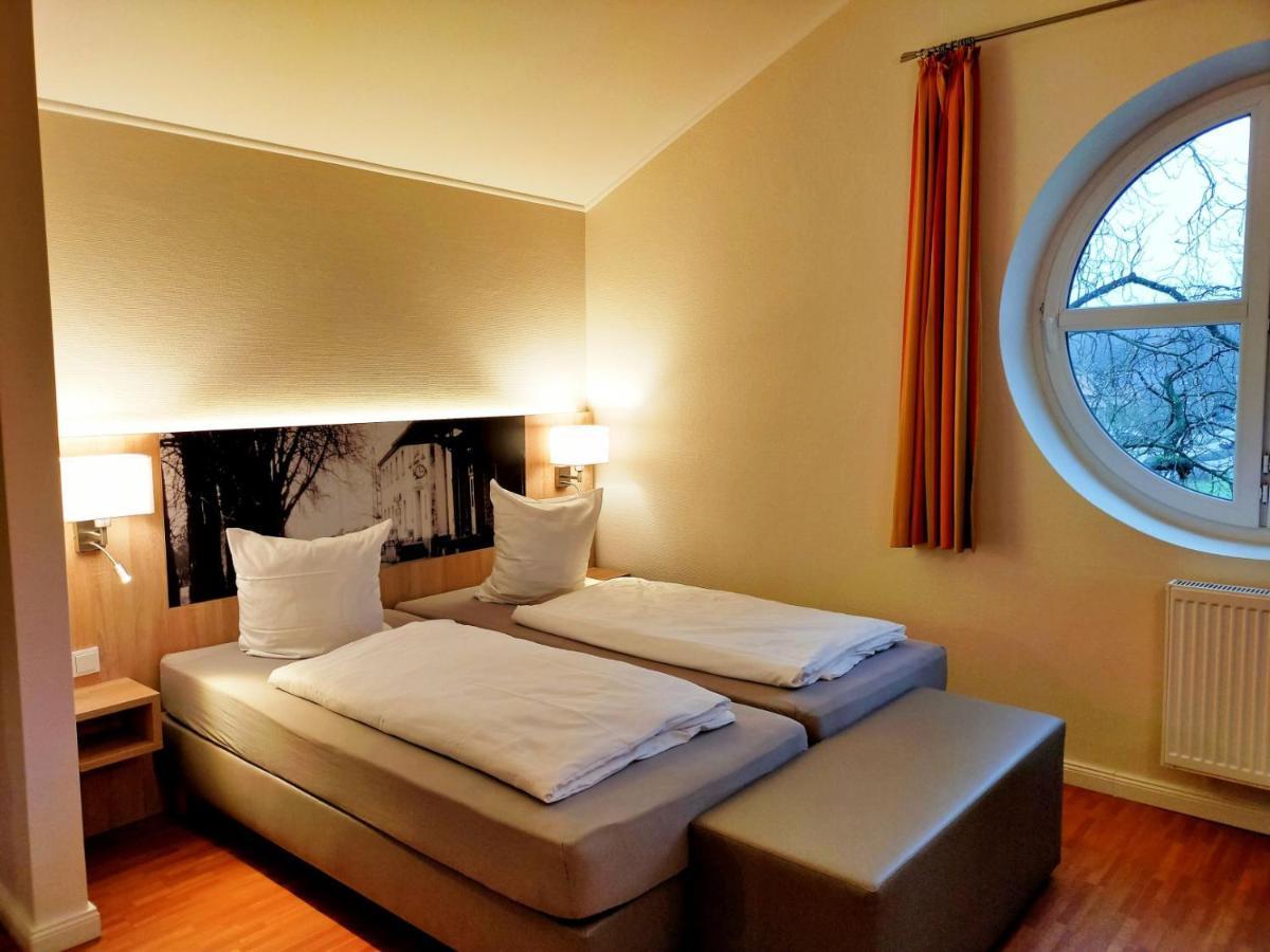 Hotel Xtra Gleis Герстель Екстер'єр фото