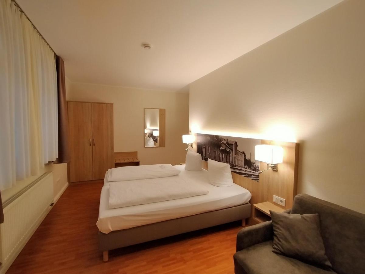 Hotel Xtra Gleis Герстель Екстер'єр фото